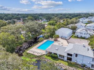 Swimmingpoolen hos eller tæt på Studio retreat by the river