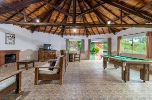 Biliár nebo kulečník v ubytování Hotel Fazenda Portal dos Sonhos