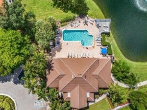 Πισίνα στο ή κοντά στο Luxury Waterfront Escape with Multi-Level Views & Gulf Access - The Sand Dollar