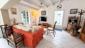 Μια τηλεόραση ή/και κέντρο ψυχαγωγίας στο Maison de vacances proche plage