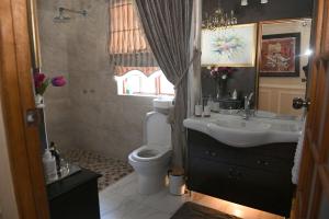 Koupelna v ubytování Jinaguesthouse and design + 67 fotografií