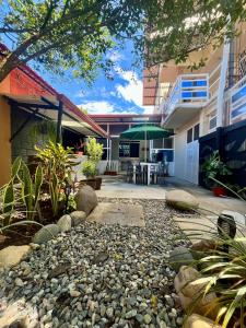 Tòa nhà nơi căn hộ tọa lạc