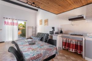 Kuchyň nebo kuchyňský kout v ubytování Gîte Le 875