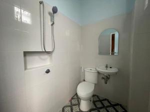 Ένα μπάνιο στο Blissful Executive Kost +22 φωτογραφίες