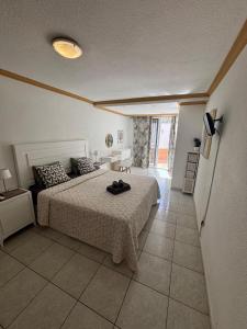 Postel nebo postele na pokoji v ubytování Parque Santiago 2, Villa 1, Tenerife Dream Properties + 36 fotografií