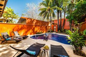 Bazén v ubytování Luxury Villa With Beach Access And A Private Pool nebo v jeho okolí