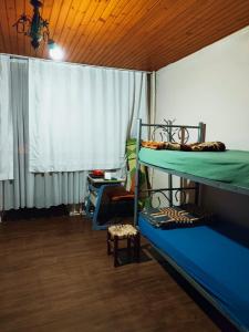 Postel nebo postele na pokoji v ubytování Men's Hostel in Fatih Istanbul