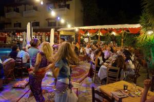 Hosté ubytování Vasilaras Hotel + 37 fotografií