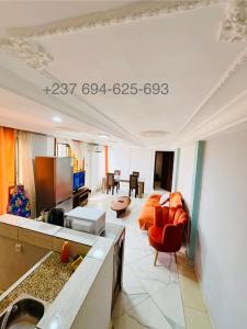 Ένα ή περισσότερα κρεβάτια σε δωμάτιο στο Studio palais de congrès Eulalie 1