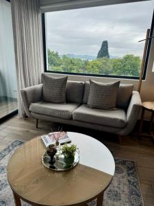 Posezení v ubytování 214 Executive Suite,