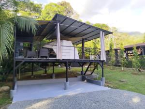 Zahrada ubytování Osa Glamping