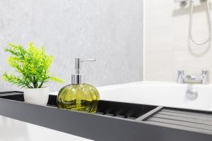 Φωτογραφία από το άλμπουμ του The Ground Floor Getaway with Free Parking στο Κάρντιφ