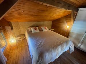 Postel nebo postele na pokoji v ubytování Gites Airial cazalas + 30 fotografií