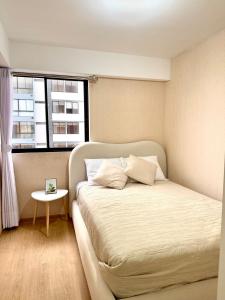 Krevet ili kreveti u jedinici u okviru objekta Modern apartment near Arena 1 and Costa Verde