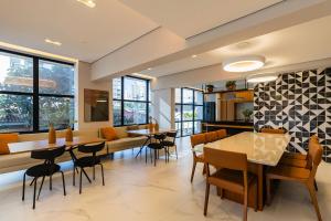 Η κουζίνα ή μικρή κουζίνα στο Sᴛᴜᴅɪᴏs Smart Bourbon - Completíssimo e novíssimo!