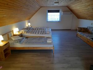 杜瑙保陶伊Ház a tónál szelid的相册照片