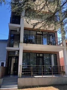 Το κτήριο όπου στεγάζεται  ο ξενώνας