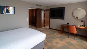 Postel nebo postele na pokoji v ubytování Holiday Inn Bristol City Centre by IHG