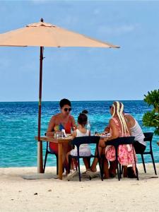 Hosté ubytování Noah Private Beach House + 86 fotografií