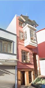 Budova, kde se hostel nachází