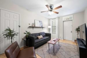 Et tv og/eller underholdning på The Luxe Pearl Residences - 8ppl