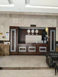 Ο χώρος του λόμπι ή της ρεσεψιόν στο جراند خيال للشقق المخدومه