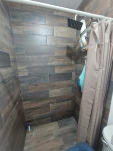 Phòng tắm tại Departamento cerca del Parque Mitras Poniente García