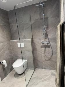 Phòng tắm tại Adoffi Apartment