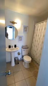 Ένα μπάνιο στο casa completa espaciosa y comoda
