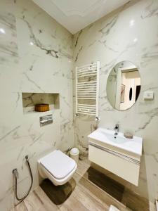 Ένα μπάνιο στο Luxury and comfort La Marsa Beach +39 φωτογραφίες