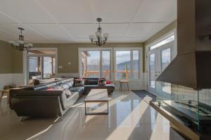 Posezení v ubytování Chalet Pourquoi Pas + 77 fotografií