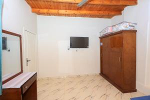 Μια τηλεόραση ή/και κέντρο ψυχαγωγίας στο Tohamy house