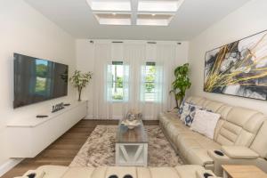 Μια τηλεόραση ή/και κέντρο ψυχαγωγίας στο Lake Marlin Villa