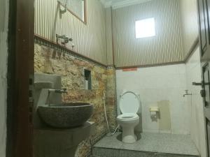 Bilik mandi di Harmony Guest House +70 gambar