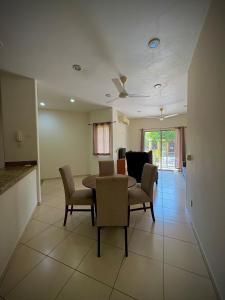 Χώρος καθιστικού στο Depa 101B en Huatulco con alberca y balcón a 5 min playa +10 φωτογραφίες