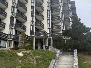 Το κτήριο όπου στεγάζεται  το διαμέρισμα