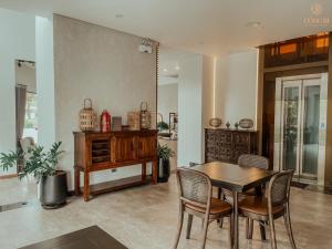 Posezení v ubytování Uông Bí Boutique Hotel