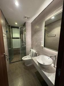 Ένα μπάνιο στο Binh Minh Garden Relax Apartment +7 φωτογραφίες