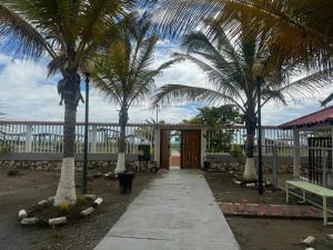 Fotografie z fotogalerie ubytování Casa en urbanización privada a 2 minutos caminando de la playa, Vía a Data v destinaci Playas