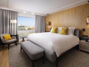 Katil atau katil-katil dalam bilik di Sofitel Warsaw Victoria