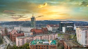 a view of a city with a tall building at Maya's Flats & Resorts 26 - Panorama View in Gdańsk
