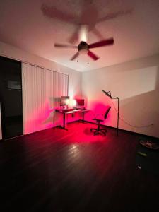 Fotografie z fotogalerie ubytování Cozy Room In Madison v destinaci Fitchburg + 4 fotografie