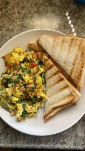 Φαγητό σε αυτός ο ξενώνας ή κάπου εκεί κοντά