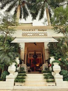 Η πρόσοψη ή η είσοδος του ThaoDien Boutique Hotel
