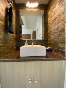 Φωτογραφία από το άλμπουμ του Peaceful Village Retreat in the City-Lavender Villa σε Mūvattupula +12 φωτογραφίες