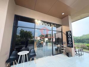 Το κτήριο όπου στεγάζεται  το διαμέρισμα