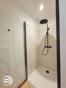 Ένα μπάνιο στο Peyres +17 φωτογραφίες