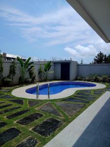 Πισίνα στο ή κοντά στο Villa 5 Linaa