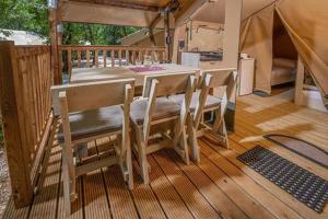 Gallery image of Camping San Marino in Lopar +24 photos