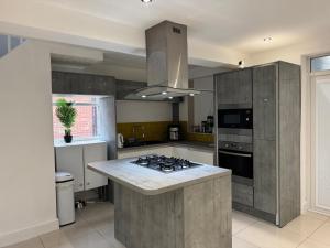 Gallery image of Cozy Room in Peaceful Home in Cheadle Hulme